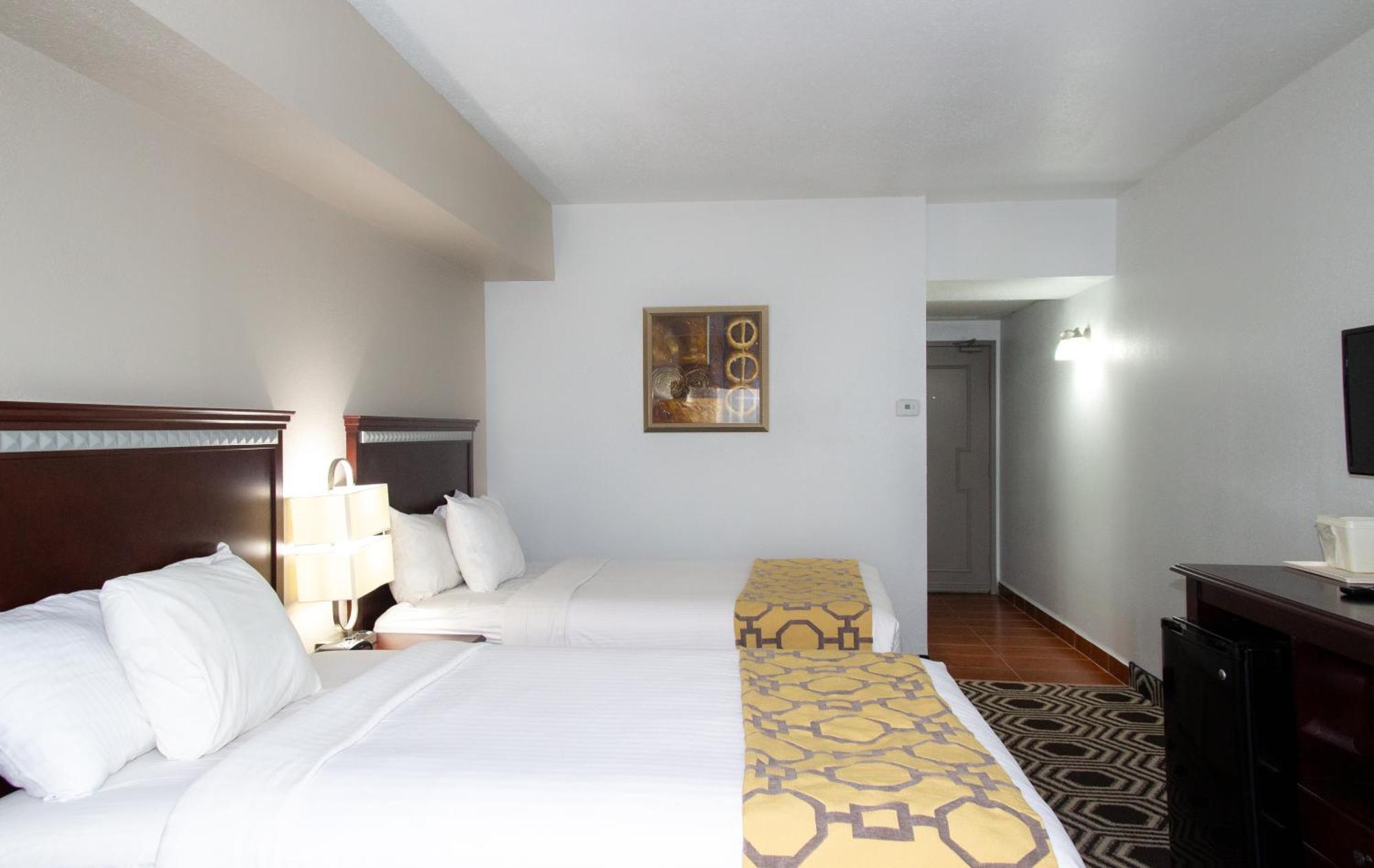 Baymont By Wyndham Delavan Near Lake Geneva Екстериор снимка