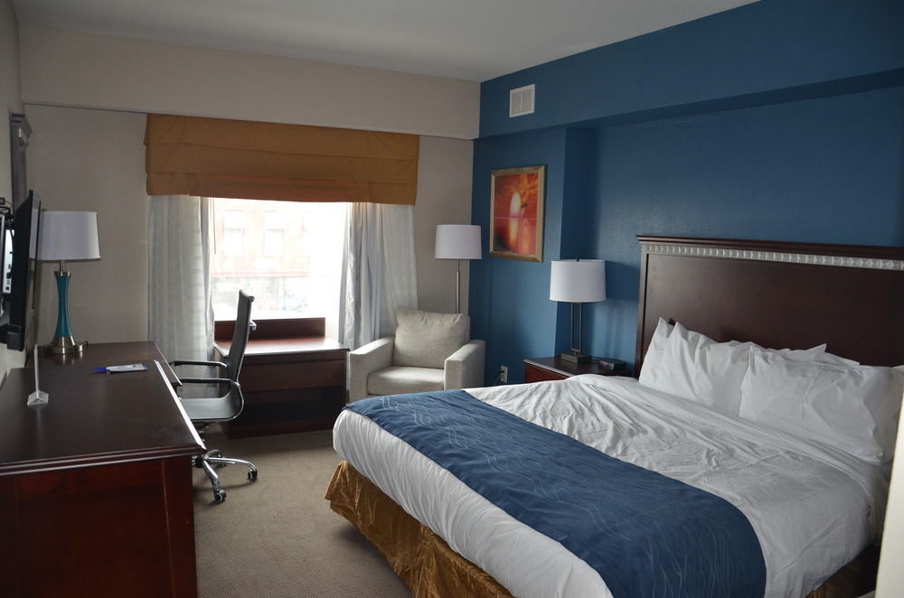 Baymont By Wyndham Delavan Near Lake Geneva Екстериор снимка